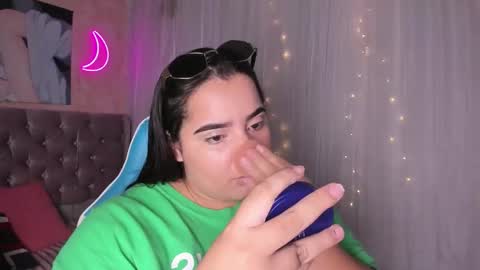 Snapshot of artmisa0519 chatting on September 2025 06:52:01 PM artmisa0519 online show from September 2025 06:52:01 PM