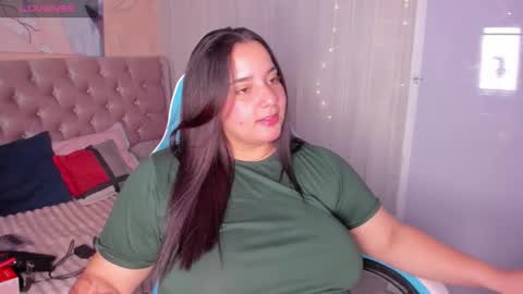 Snapshot of artmisa0519 chatting on October 2025 06:23:02 AM artmisa0519 online show from October 2025 06:23:02 AM