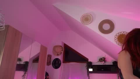 Snapshot of artofboobs chatting on October 2025 01:56:01 AM Amalia online show from October 2025 01:56:01 AM