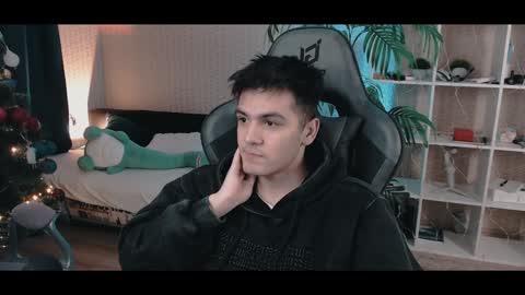 Artur Cumalot online show from December 2024 11:07:02 AM