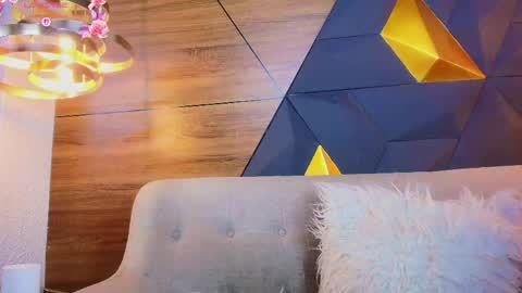 sofia online show from May 2026 11:06:01 AM