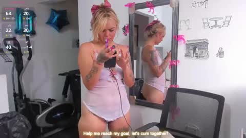 Snapshot of ary_ricci chatting on September 2025 08:56:02 PM ary_ricci online show from September 2025 08:56:02 PM