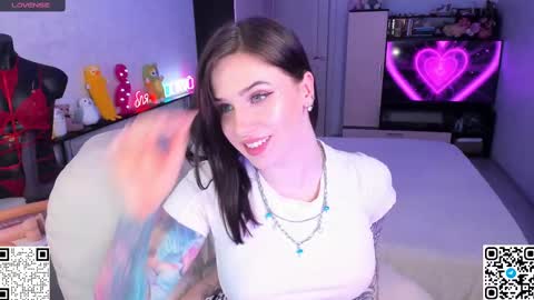 Snapshot of arya_deepthroat_queen chatting on February 2025 04:17:02 AM Arya Fn Talented Arya online show from February 2025 04:17:02 AM