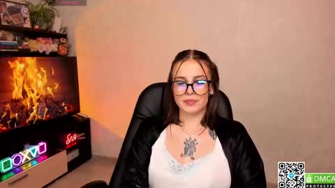 Snapshot of arya_deepthroat_queen chatting on October 2025 09:04:01 PM Arya Fn Talented Arya online show from October 2025 09:04:01 PM