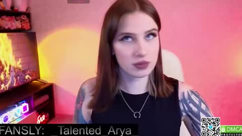 Snapshot of arya_deepthroat_queen chatting on December 2025 08:27:02 PM Arya Fn Talented Arya online show from December 2025 08:27:02 PM