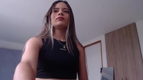 ximena online show from February 2025 08:09:01 PM