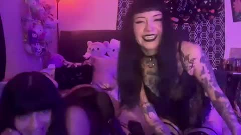 Snapshot of ascendingaura222 chatting on February 2026 06:57:02 AM ascendingaura222 online show from February 2026 06:57:02 AM