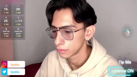 Ash online show from December 2025 11:34:01 PM