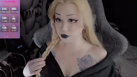 Sasha next stream December 4st  at  0000- 0030 am German time online show from April 2026 10:54:02 PM