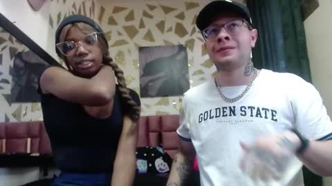 ashanti_and__alejo online show from October 2025 12:15:01 PM