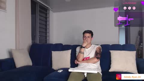 Ashley And Ryan  online show from September 2025 12:43:01 AM