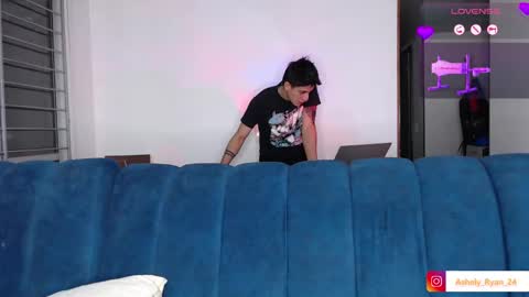 Ashley And Ryan  online show from September 2025 11:59:02 PM