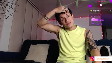 Ashley And Ryan  online show from October 2025 11:05:01 PM