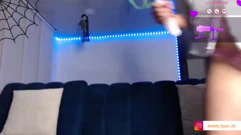 Ashley And Ryan  online show from October 2025 01:28:01 AM