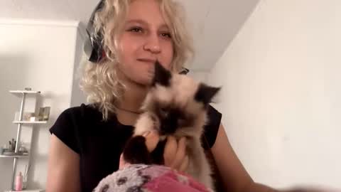 July online show from November 2025 07:00:02 AM