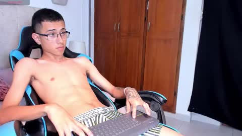   Asher  online show from December 2025 08:06:01 PM