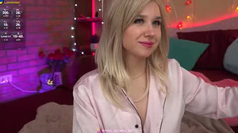 Snapshot of asherat69 chatting on September 2025 05:46:02 PM Anna Anya online show from September 2025 05:46:02 PM