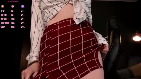 Snapshot of ashhasmy chatting on October 2025 01:00:01 PM Ash online show from October 2025 01:00:01 PM