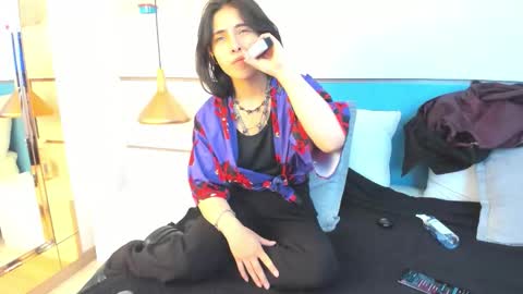 Ashkoreh online show from February 2026 06:33:02 PM