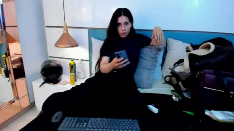 Ashkoreh online show from April 2026 05:17:02 PM