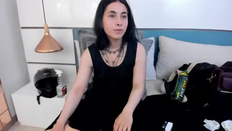 Ashkoreh online show from April 2026 06:57:02 PM