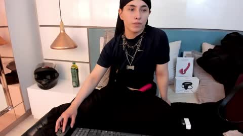 Ashkoreh online show from May 2026 08:58:01 PM