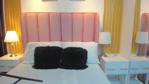 Ashlee online show from February 2026 11:33:01 AM