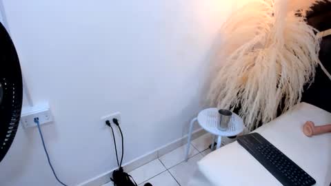 Snapshot of ashley_7777 chatting on March 2025 08:50:02 PM ashley_7777 online show from March 2025 08:50:02 PM