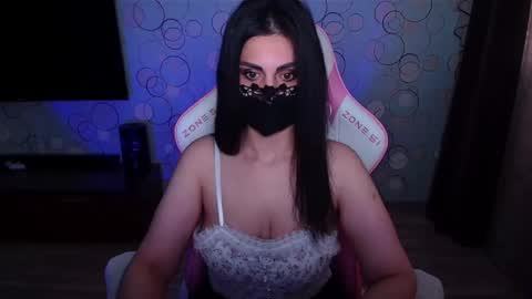   Yasmina   online show from May 2026 05:14:02 AM