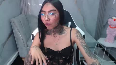 ashley_blum_v online show from September 2025 07:49:01 PM