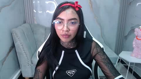 ashley_blum_v online show from September 2025 10:24:01 PM