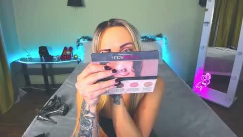 Alina online show from December 2024 07:58:02 AM