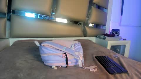 Snapshot of ashley_js chatting on December 2025 06:43:02 AM ashley_js online show from December 2025 06:43:02 AM