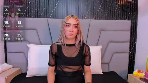 Snapshot of ashley_miller26 chatting on May 2026 12:02:01 PM ashley_miller26 online show from May 2026 12:02:01 PM