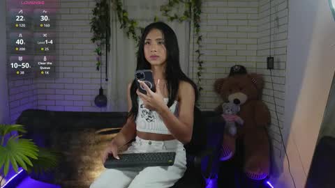 ashley_winhouse online show from September 2025 02:01:01 AM