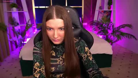 ashleybaee online show from October 2025 01:18:01 PM