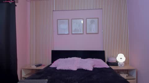 ashleycooper_2 online show from November 2025 06:07:02 PM