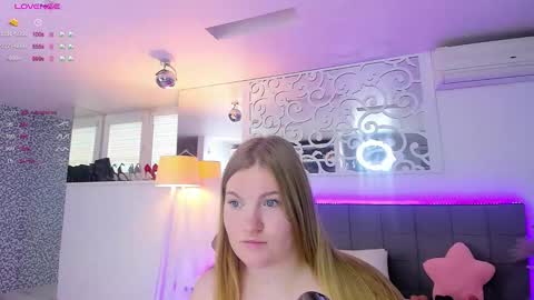 AshleyJonse online show from November 2025 08:03:01 AM