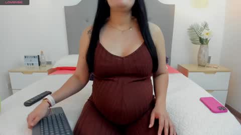 Ashley knight online show from December 2024 03:58:01 PM