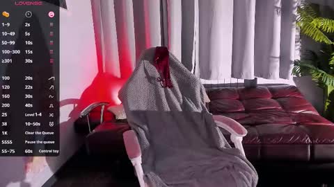 Ashley online show from November 2025 01:03:01 PM