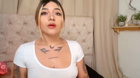 Ashley Lauren online show from March 2025 04:13:01 AM