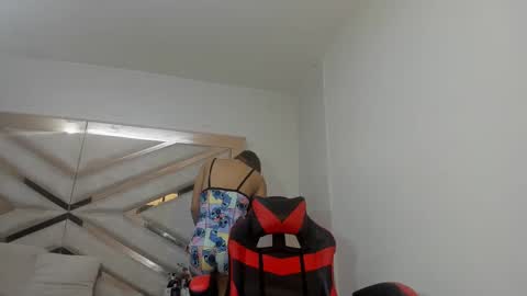 Snapshot of ashleyvanesars chatting on October 2025 01:41:02 PM ashleyvanesars online show from October 2025 01:41:02 PM