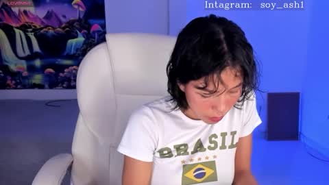 Snapshot of ashlleycam chatting on February 2025 02:03:01 AM Fer online show from February 2025 02:03:01 AM