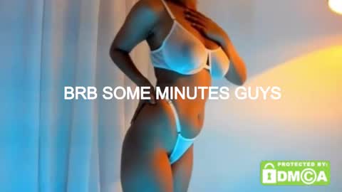 ashllovee online show from October 2025 12:03:01 PM