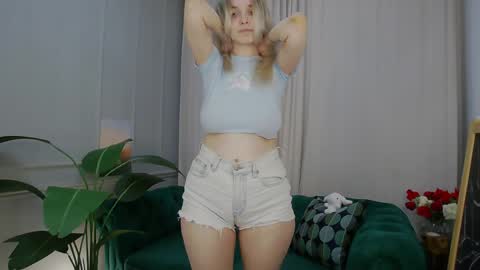 ashly_cherry online show from April 2026 11:08:02 AM