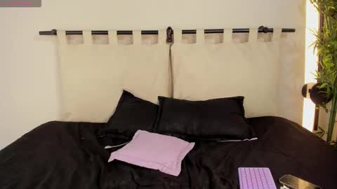 Snapshot of ashly_jones_ chatting on December 2025 04:28:02 AM ashly_jones_ online show from December 2025 04:28:02 AM