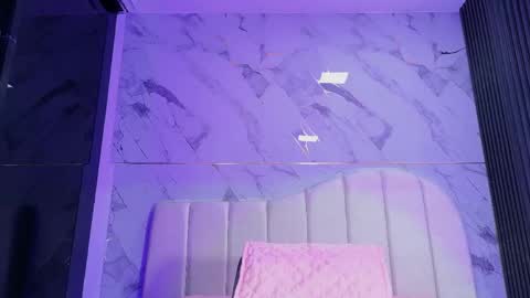 Ashly online show from May 2026 12:00:01 PM