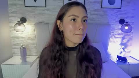 ashlye_collins online show from June 2026 08:18:01 PM