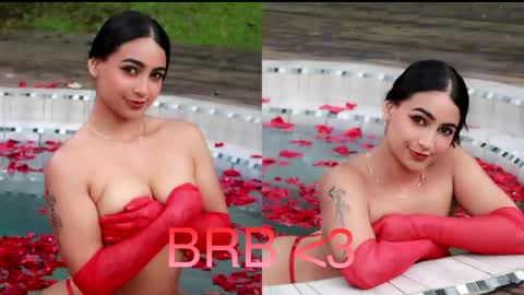 Ashly Rouxx online show from May 2026 12:29:02 AM