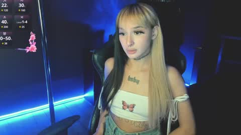 Snapshot of ashmila chatting on January 2025 09:41:01 AM Mila online show from January 2025 09:41:01 AM